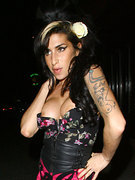 Amy Winehouse nude 122