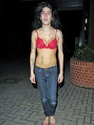 Amy Winehouse nude 13