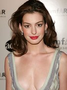 Anne Hathaway nude 211