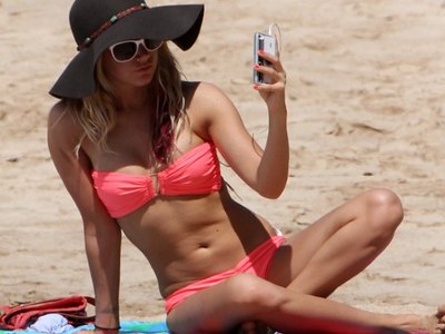 Ashley Tisdale wears sexy bikini