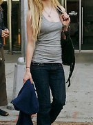 Avril Lavigne nude 52