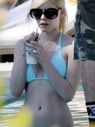 Avril Lavigne nude 75