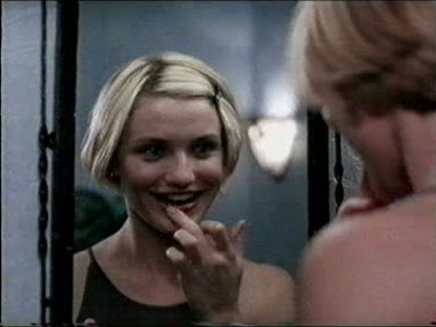 Cameron Diaz seductive scenes from ‘Theres Something About Mary’