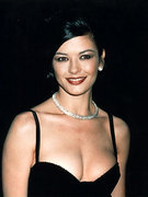 Catherine Zeta-Jones nude 32