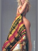 Claudia Schiffer nude 50