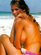 Claudia Schiffer nude 75