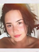 Demi Lovato nude 5