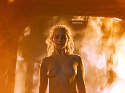 Emilia Clarke In Game Of Thrones S06e04