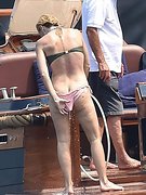 Gillian Anderson nude 3