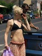 Gwen Stefani nude 31