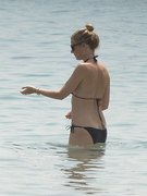 Gwyneth Paltrow nude 17