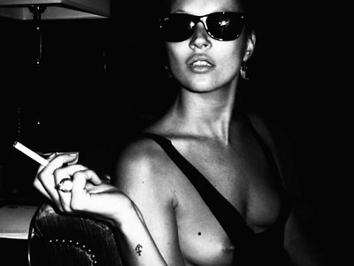 Kate Moss topless and sexy
