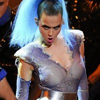 Exciting stage suit for Katy Perry