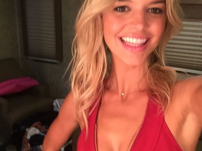 Kelly Rohrbach leaked pussy pics