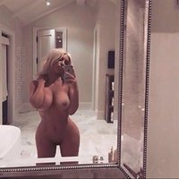 Kim Kardashian Nude Selfie
