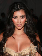 Kim Kardashian nude 403