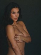 Kim Kardashian nude 6