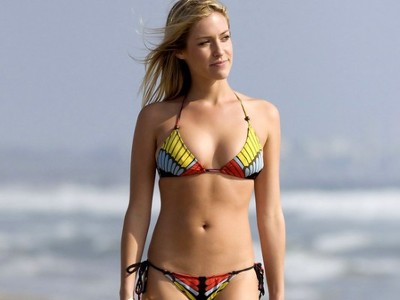 Kristin Cavallari & hot bikini pics
