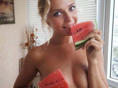Kristina Boyko topless and sexy 