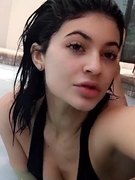 Kylie Jenner nude 10
