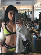 Kylie Jenner nude 7