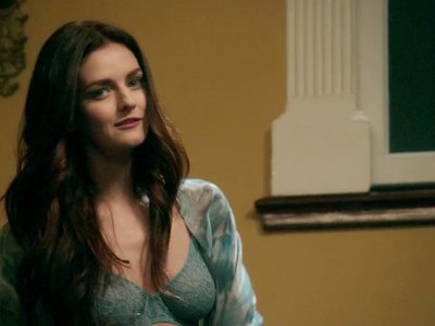 Lydia Hearst In South Of Hell S01e01