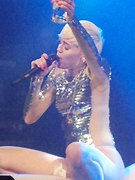 Miley Cyrus nude 0