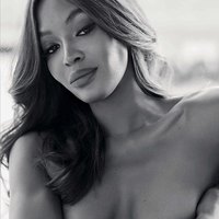 Naomi Campbell tits and butt exposed