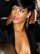 Rihanna nude 209