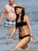 Rihanna nude 14