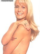 Ulrika Jonsson nude 29